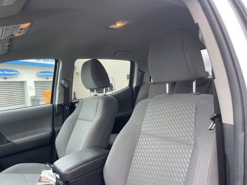 Used 2023 Toyota Tacoma SR image 7