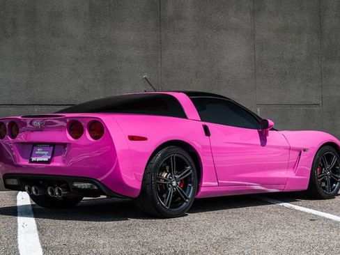 Used 2010 Chevrolet Corvette Coupe w/ 1LT image 5