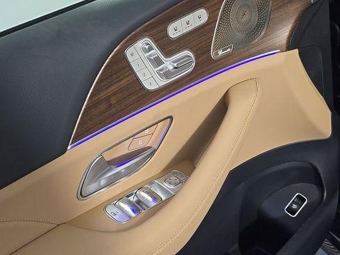 New 2026 Mercedes-Benz GLS 450 4MATIC image 17