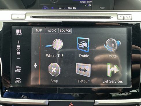 Used 2017 Honda Accord Touring image 31