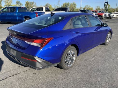 Used 2024 Hyundai Elantra SEL image 10
