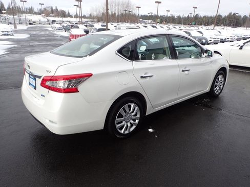 Used 2013 Nissan Sentra SV FWD image 5