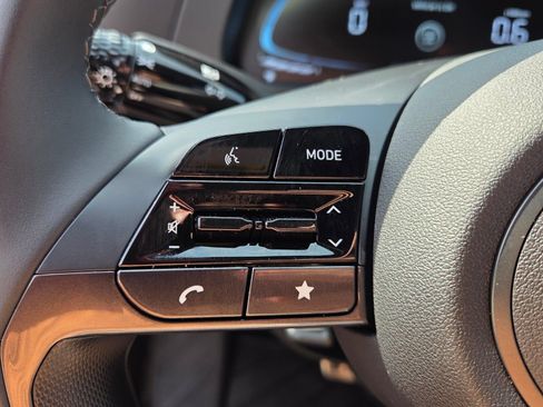 Certified 2025 Hyundai Elantra Sport FWD image 22