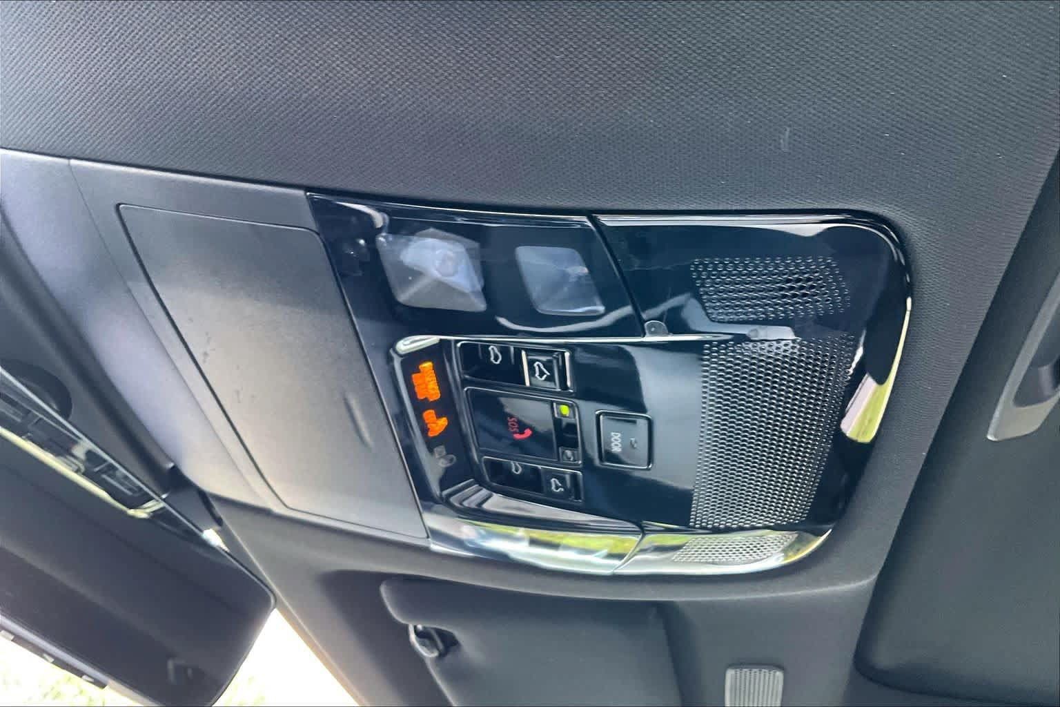 Used 2024 Lexus NX 350h AWD image 32