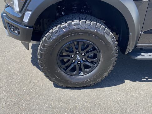 Used 2025 Ford F150 Raptor AWD/4WD image 9
