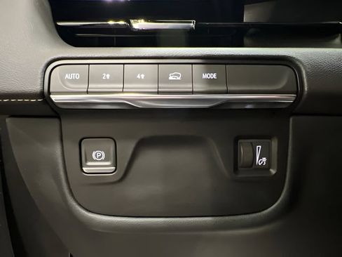 Used 2024 Cadillac Escalade Premium Luxury w/ LPO, Floor Liner Package AWD/4WD image 21
