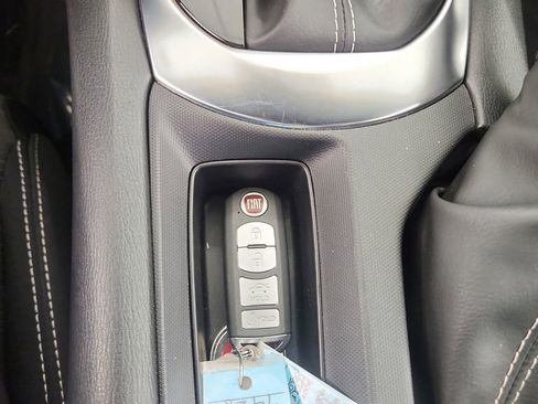 Used 2018 FIAT 124 Spider Classica image 18