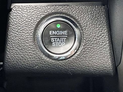Used 2019 Ford F150 Lariat AWD/4WD image 32