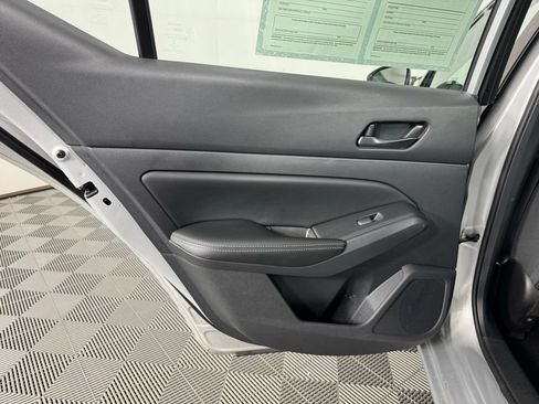 Used 2025 Nissan Altima 2.5 SV FWD image 27