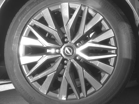 Used 2025 Nissan Altima 2.5 SV FWD image 15