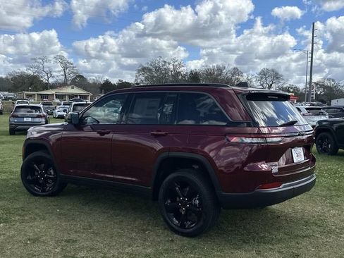 New 2026 Jeep Grand Cherokee Limited w/ Limited Altitude Package AWD/4WD image 18