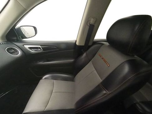 Certified 2020 Nissan Pathfinder SL AWD/4WD image 32