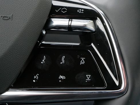 New 2026 Cadillac Lyriq Premium Luxury image 25