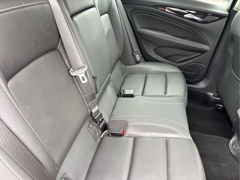 Used 2020 Buick Regal Essence image 33