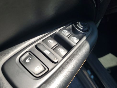 Used 2019 Jeep Compass Latitude image 11