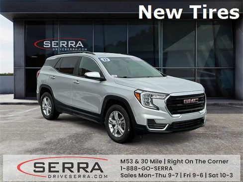 Used 2022 GMC Terrain SLE w/ Driver Convenience Package image 7