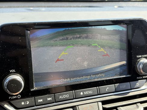 Used 2023 Nissan Altima 2.5 S FWD image 33