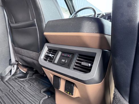 Used 2023 Ford F250 Lariat w/ Chrome Package image 13