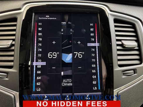 Used 2021 Volvo XC90 T6 Momentum image 29
