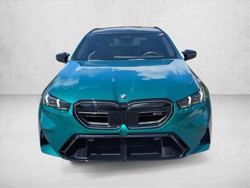 Used 2026 BMW M5 Touring AWD/4WD image 2