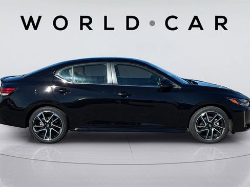 Used 2025 Nissan Sentra SR image 17