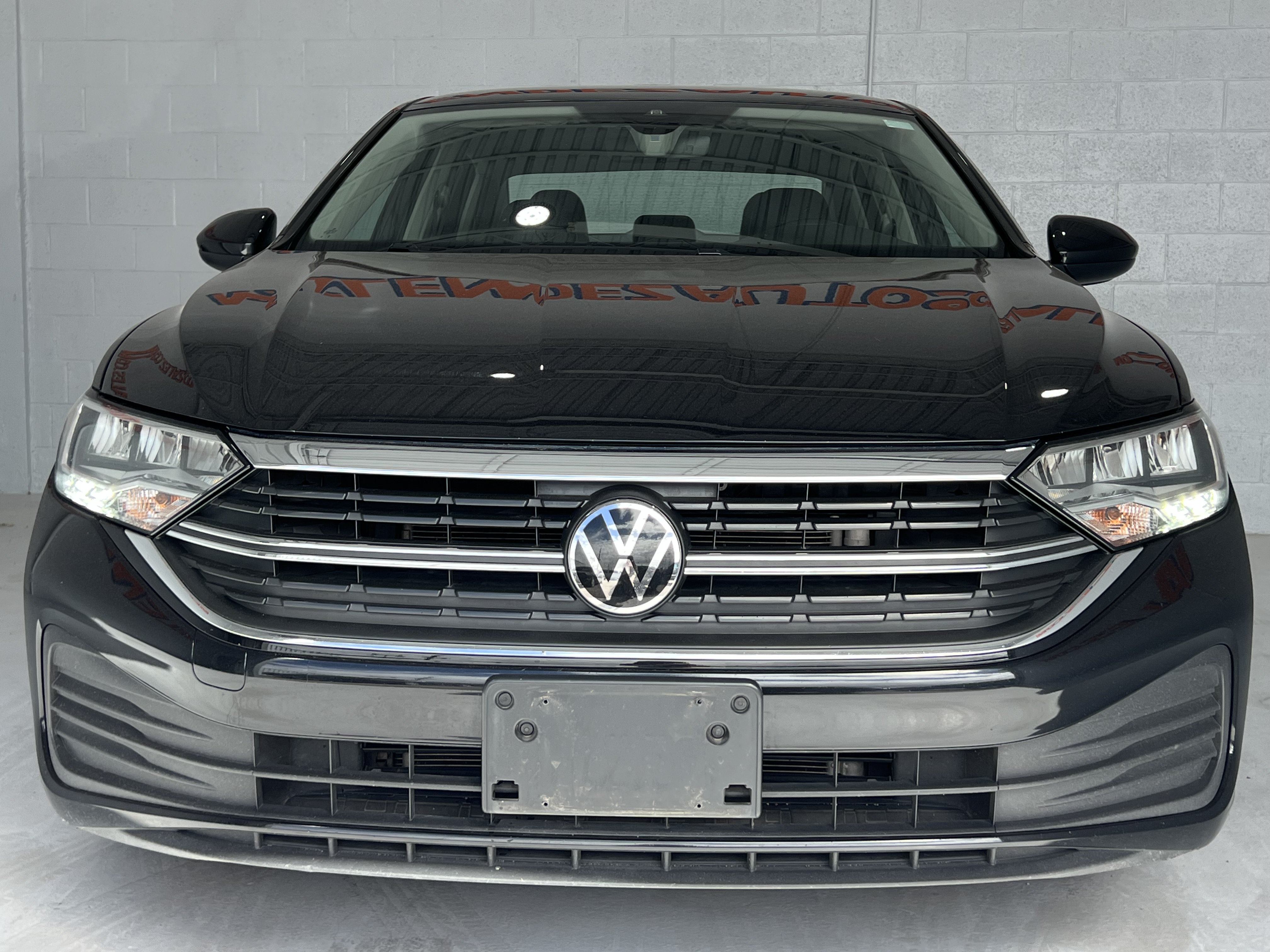Used 2024 Volkswagen Jetta SE FWD image 8