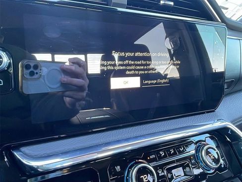 New 2025 GMC Sierra 2500 Denali w/ Denali Reserve Package image 22