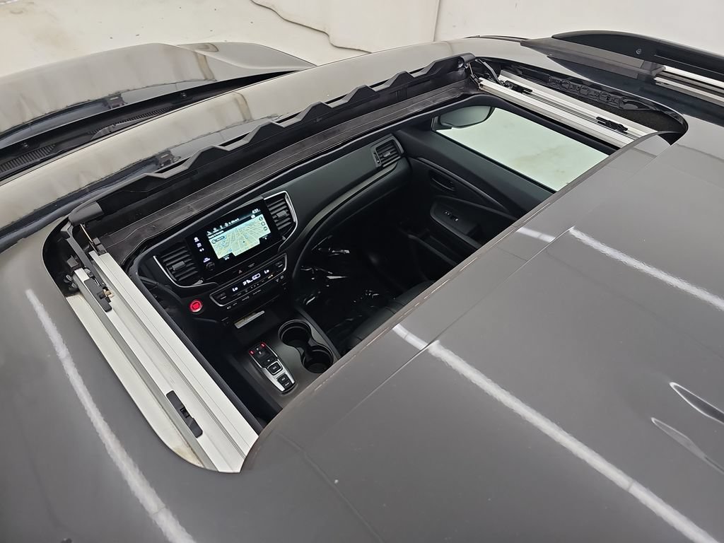 Certified 2023 Honda Passport TrailSport image 46