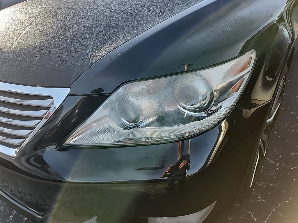 Used 2011 Lexus LS 460 w/ Luxury Value Edition RWD image 10