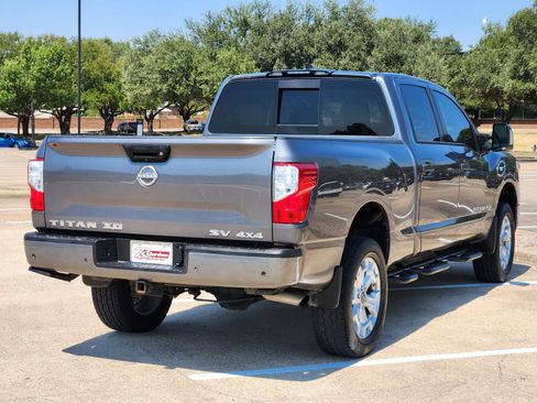 Used 2023 Nissan Titan SV w/ SV Convenience Package AWD/4WD image 6
