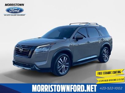 Used 2024 Nissan Pathfinder Platinum w/ Lighting Package (N93)