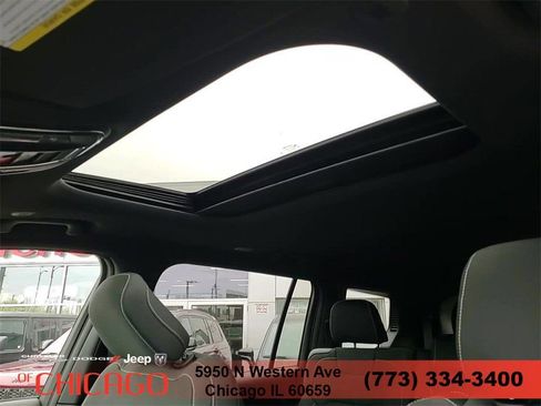 New 2025 Jeep Grand Cherokee L Laredo AWD/4WD image 23