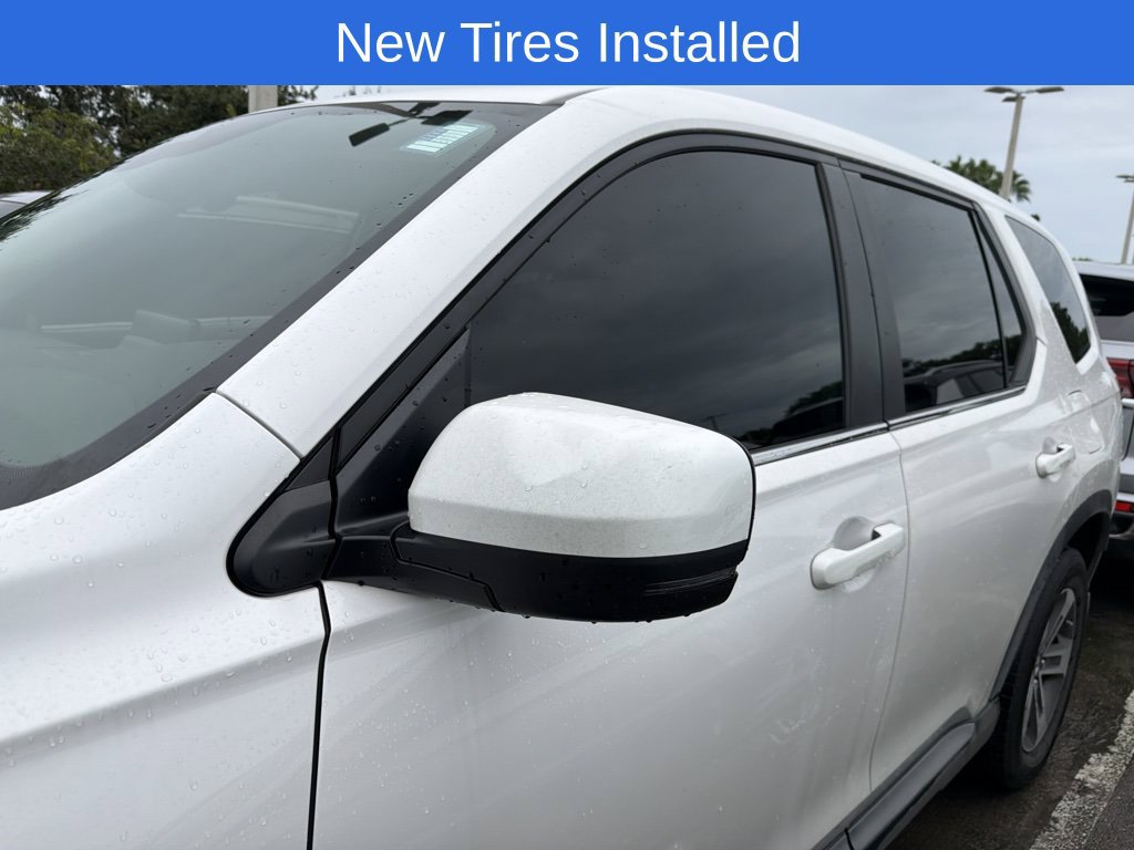 Used 2024 Honda Pilot EX-L image 2