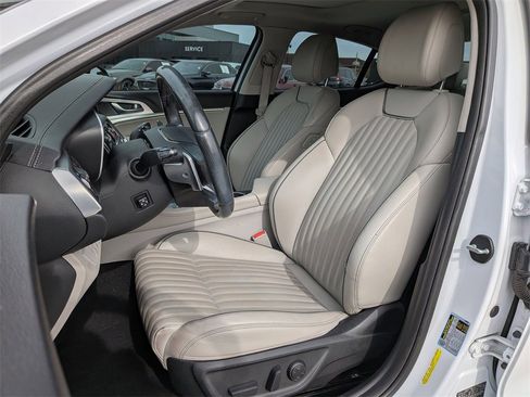 Used 2019 Genesis G70 2.0T Advanced w/ Elite Package image 12