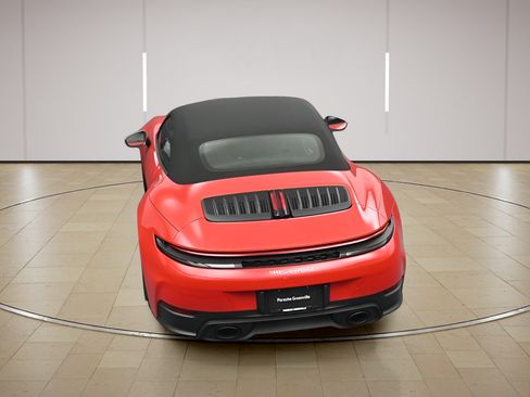 Certified 2026 Porsche 911 Carrera T RWD image 37