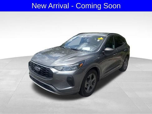 Used 2023 Ford Escape ST-Line FWD image 1