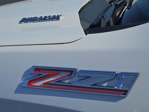 Used 2023 Chevrolet Silverado 1500 LTZ image 15