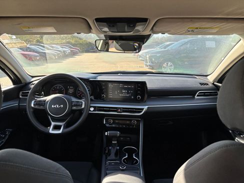 Used 2023 Kia K5 LXS image 31