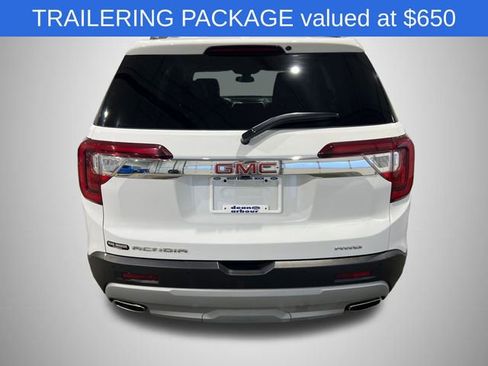 Used 2023 GMC Acadia SLT w/ Preferred Package image 4