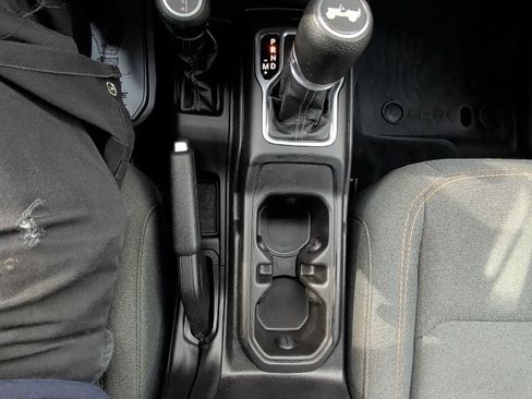 Used 2024 Jeep Wrangler Unlimited AWD/4WD image 25