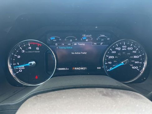 Used 2019 Ford F250 Limited w/ FX4 Off-Road Package AWD/4WD image 10
