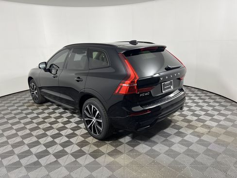 Used 2025 Volvo XC60 B5 Plus w/ Protection Package Premier AWD/4WD image 3