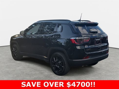 New 2025 Jeep Compass Latitude w/ Sun & Sound Group image 7