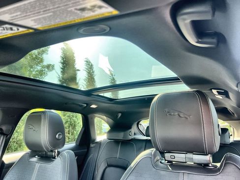Used 2025 Jaguar F-PACE R-Dynamic S image 18