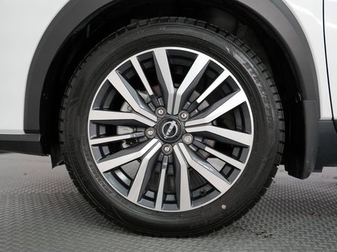 Used 2023 Nissan Kicks SR image 52