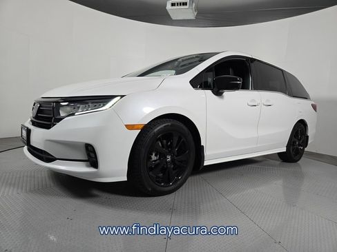 Used 2023 Honda Odyssey Sport image 2