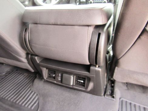 Used 2025 Chevrolet Silverado 2500 LT w/ Convenience Package AWD/4WD image 40