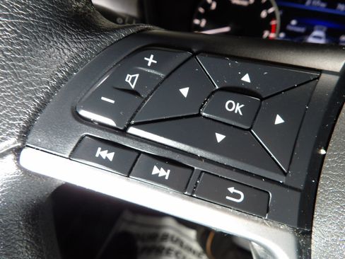 Used 2024 Nissan Altima 2.5 SV FWD image 21