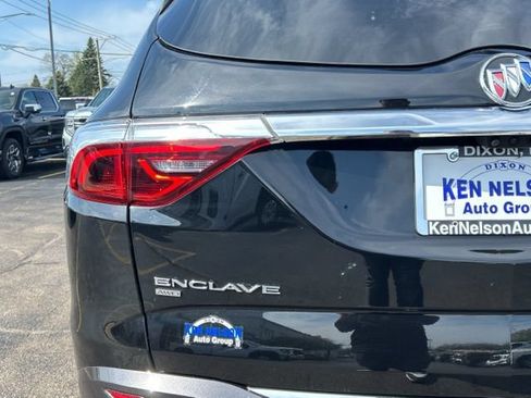 Used 2022 Buick Enclave Premium AWD/4WD image 14