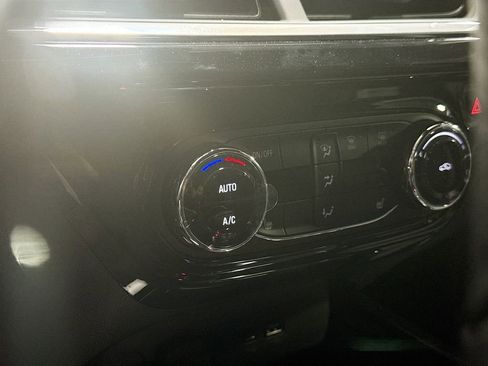 New 2026 Chevrolet Trax RS w/ Driver Confidence Package image 15